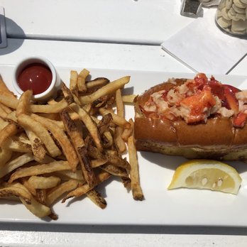 Red 36 - Seafood Near Me - Mystic, Connecticut