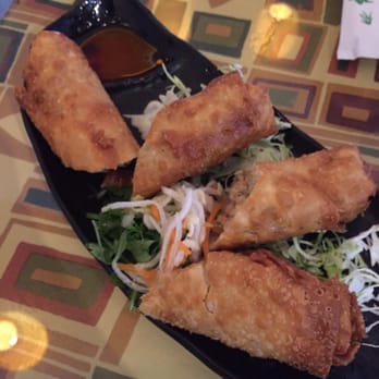 Dumpling Inn - Chicken egg rolls - Chinese Near Me - San Diego, California Dumpling Inn - Chicken egg rolls - Chinese Near Me - San Diego, California