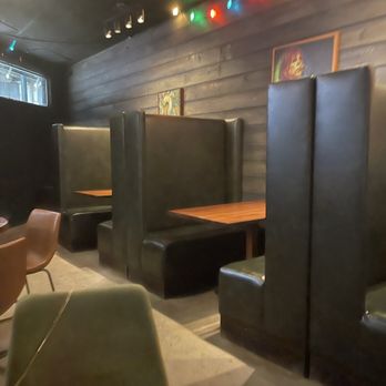 ZEE ZEE’S - Updated February 2026 - 72 Photos & 31 Reviews - 2943 ...