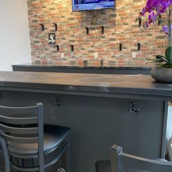 Roti Indian Kitchen - Waiting area for pickup