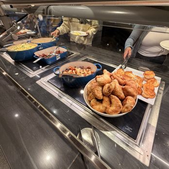 The Centurion Lounge - Airport Lounges Near Me - Denver, Colorado The Centurion Lounge - Airport Lounges Near Me - Denver, Colorado