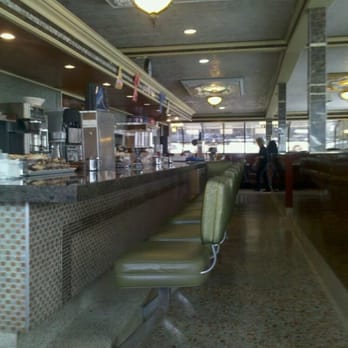 Colonial Diner - Diners Near Me - Middletown, New York