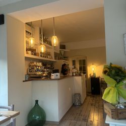 Derna - Inside bar area