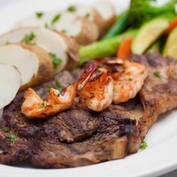 Pupusa Magica Restaurant - Carne asada !!