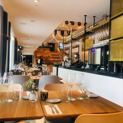 Café Norge - The modern and spacious interior of Café Norge