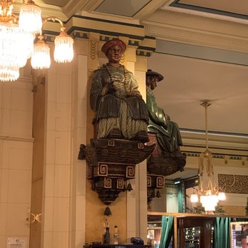 Les Deux Magots - French Near Me - Paris, 75