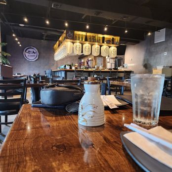 Kiwa Asian Kitchen - Sushi Bars Near Me - Tampa, Florida Kiwa Asian Kitchen - Sushi Bars Near Me - Tampa, Florida