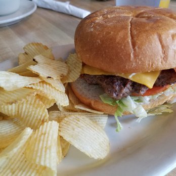 Old Georgetown Grille - Cheeseburger and potato chips - Diners Near Me - Bethesda, Maryland Old Georgetown Grille - Cheeseburger and potato chips - Diners Near Me - Bethesda, Maryland
