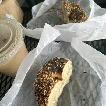 Mocha Motts - Bagel - Coffee & Tea Near Me - Oak Bluffs, Massachusetts