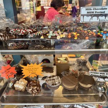 Candy Works - Homemade chocolates - Candy Stores Near Me - Clinton, Connecticut