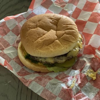 Mr G's Deli - Weak cheeseburger for $8.50, with no sides, no fries, no chips, nothing. - Delis Near Me - Plano, Texas