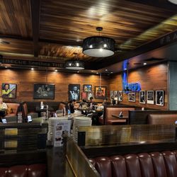 Lucille's Smokehouse Bar-B-Que - Inside dining area