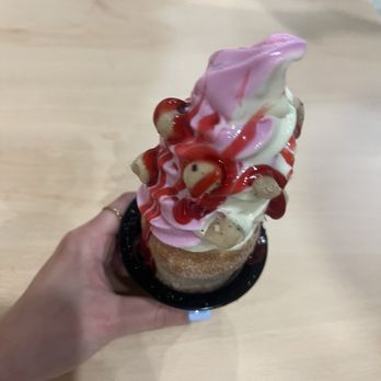 Crispy Cones - Desserts Near Me - Columbia, South Carolina Crispy Cones - Desserts Near Me - Columbia, South Carolina