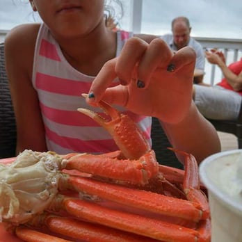 Crabby's Beachside Pavilion - Snow Crab Legs - Seafood Near Me - Clearwater Beach, Florida