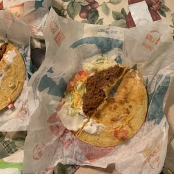 Taco Bell - Another example of poor QC - Fast Food Near Me - North Royalton, Ohio