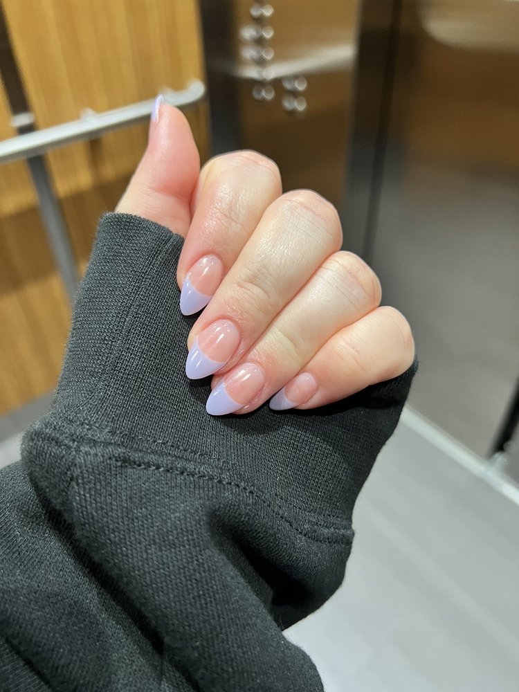 LEVUE NAIL LOUNGE 50 Photos & 36 Reviews Nail Salons 400 Urban