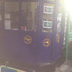 L.A. Carr - Shop front