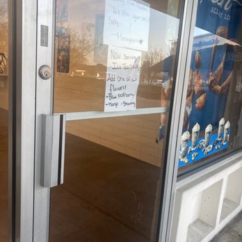 Auntie Anne's - the front door of the store - Pretzels Near Me - Smithfield, North Carolina Auntie Anne's - the front door of the store - Pretzels Near Me - Smithfield, North Carolina