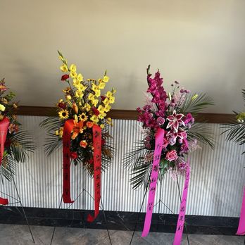 Hiyaku Buffet - Entryway flowers - Buffets Near Me - Beaverton, Oregon Hiyaku Buffet - Entryway flowers - Buffets Near Me - Beaverton, Oregon
