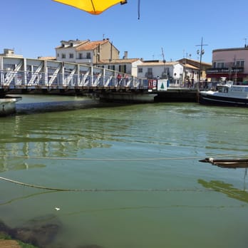Le Dauphin - Seafood Near Me - Le Grau du Roi, 30 Le Dauphin - Seafood Near Me - Le Grau du Roi, 30