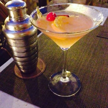 Seasons 52 - Hawaiian Pineapple Cosmopolitan - New American Near Me - Costa Mesa, California Seasons 52 - Hawaiian Pineapple Cosmopolitan - New American Near Me - Costa Mesa, California