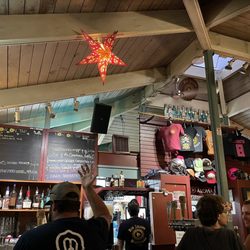 Big Island Brewhaus - Bar are.