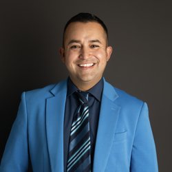 Roger Esparza - Bella Terra Real Estate