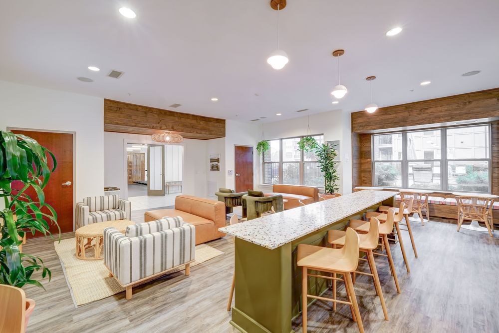 THE LINDEN APARTMENTS Updated October 2024 27 Photos 605 Jetton