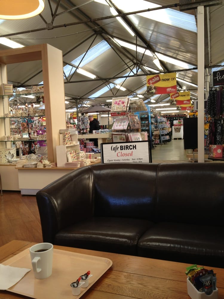 HILLIER GARDEN CENTRE Updated June 2024 London Road, Windlesham