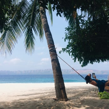Club Paradise - Island life: hammocks everywhere on the beach! - Resorts Near Me - Coron, PLW Club Paradise - Island life: hammocks everywhere on the beach! - Resorts Near Me - Coron, PLW
