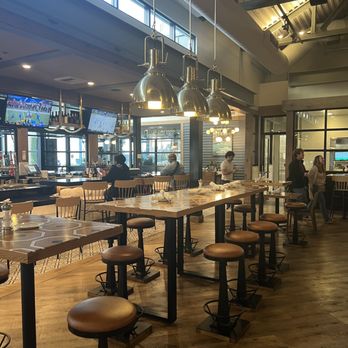 Mb Grille - seating - Seafood Near Me - Torrance, California