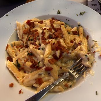 The Rabbit Cellar Lounge & Eatery - Bacon Mac and cheese - American Near Me - Salem, Oregon The Rabbit Cellar Lounge & Eatery - Bacon Mac and cheese - American Near Me - Salem, Oregon
