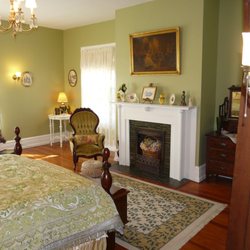 Berkeley House Bed & Breakfast - Catlett Chamber