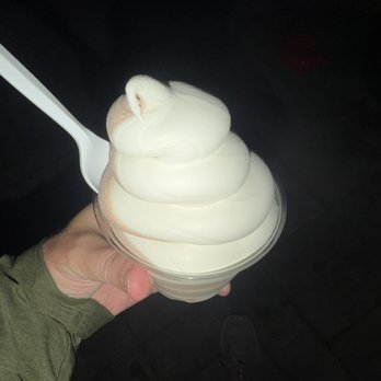 Gustard’s Custard - Ice Cream & Frozen Yogurt Near Me - Charleston, South Carolina Gustard’s Custard - Ice Cream & Frozen Yogurt Near Me - Charleston, South Carolina