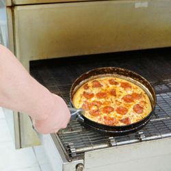 Hungry Howie's Pizza - Pizza made fresh to order