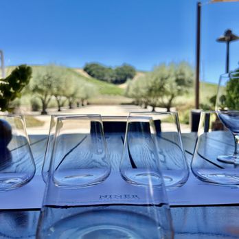 Niner Wine Estates - Wine Tasting Room Near Me - Paso Robles, California
