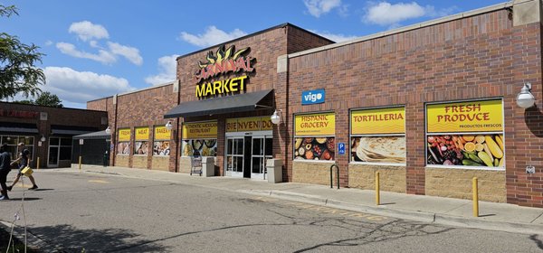 Carnival Market by null