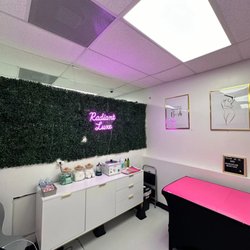 Radiant Luxe Beauty Bar - Radiant Luxe Beauty Bar  214-714-3782