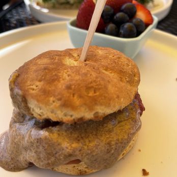 Nectarine Grove - Kids English Muffin with Almond butter & Jam yum! - Gluten-Free Near Me - Del Mar, California Nectarine Grove - Kids English Muffin with Almond butter & Jam yum! - Gluten-Free Near Me - Del Mar, California