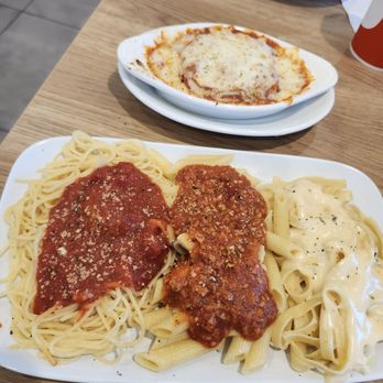 Fazoli's - Ultimate Sampler: meat lasagna, fettuccine alfredo, spaghetti, and penne pasta - Italian Near Me - Tallahassee, Florida Fazoli's - Ultimate Sampler: meat lasagna, fettuccine alfredo, spaghetti, and penne pasta - Italian Near Me - Tallahassee, Florida