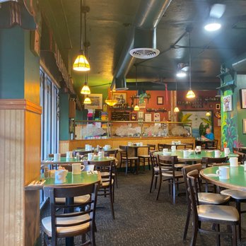 Frog Pond - sitting area - Breakfast & Brunch Near Me - North Redington Beach, Florida Frog Pond - sitting area - Breakfast & Brunch Near Me - North Redington Beach, Florida
