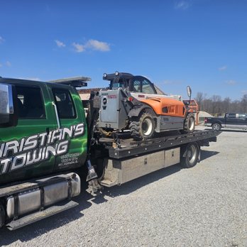 Christian's Towing - Towing Near Me - Mount Vernon, Illinois Christian's Towing - Towing Near Me - Mount Vernon, Illinois