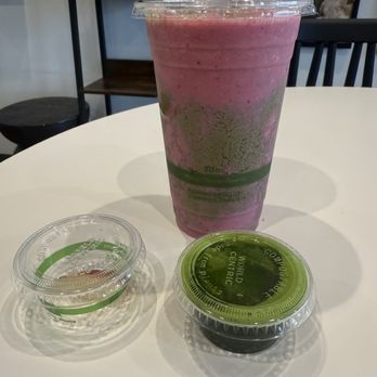 Greenleaf - Matcha strawberry smoothie and wheat grass shots! Yum - Juice Bars & Smoothies Near Me - Indianapolis, Indiana