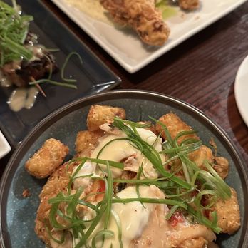 Moonshine 152 - Party Tots & "Boston's Best" Buttermilk Fried Chicken Wings - New American Near Me - Boston, Massachusetts