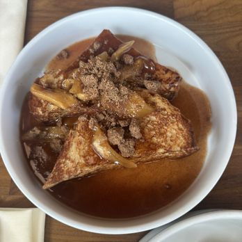 Nomade - Apple Crumble French Toast - Coffee & Tea Near Me - San Diego, California Nomade - Apple Crumble French Toast - Coffee & Tea Near Me - San Diego, California