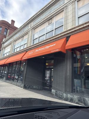 The Brown Elephant - Northalsted by null