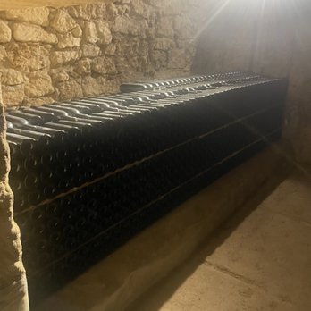 Couvent des Jacobins - Aging in bottles - Wine Tours Near Me - Saint-Émilion, 33