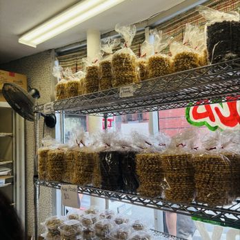 Bova's Bakery - Bakeries Near Me - Boston, Massachusetts