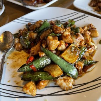 Tea House - Spicy chicken with jalepenos - Chinese Near Me - Plymouth, Minnesota Tea House - Spicy chicken with jalepenos - Chinese Near Me - Plymouth, Minnesota