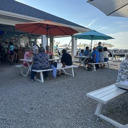 Hidden Beach - Outdoor dining area